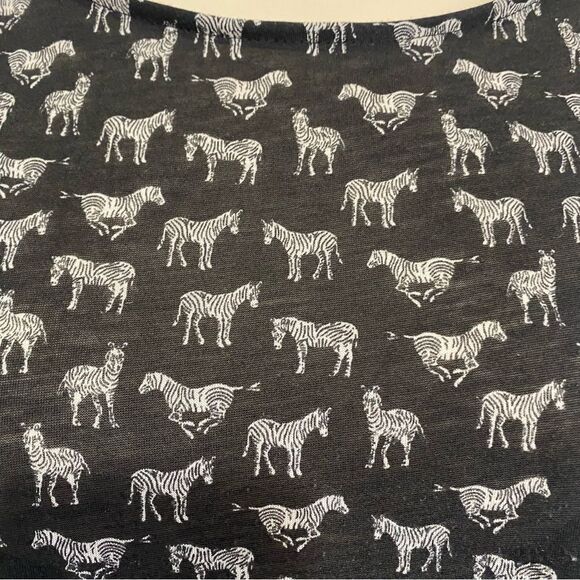 H&M Black Zebra Short Sleeve Top - Picture 5 of 10